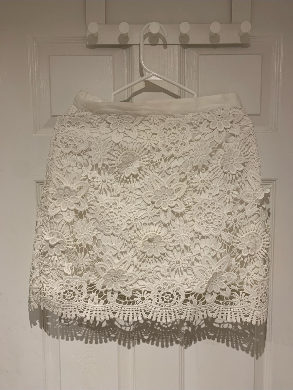 Simons White Floral Lace Mini Skirt